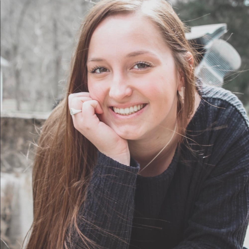 Meet your Posher, Lexie